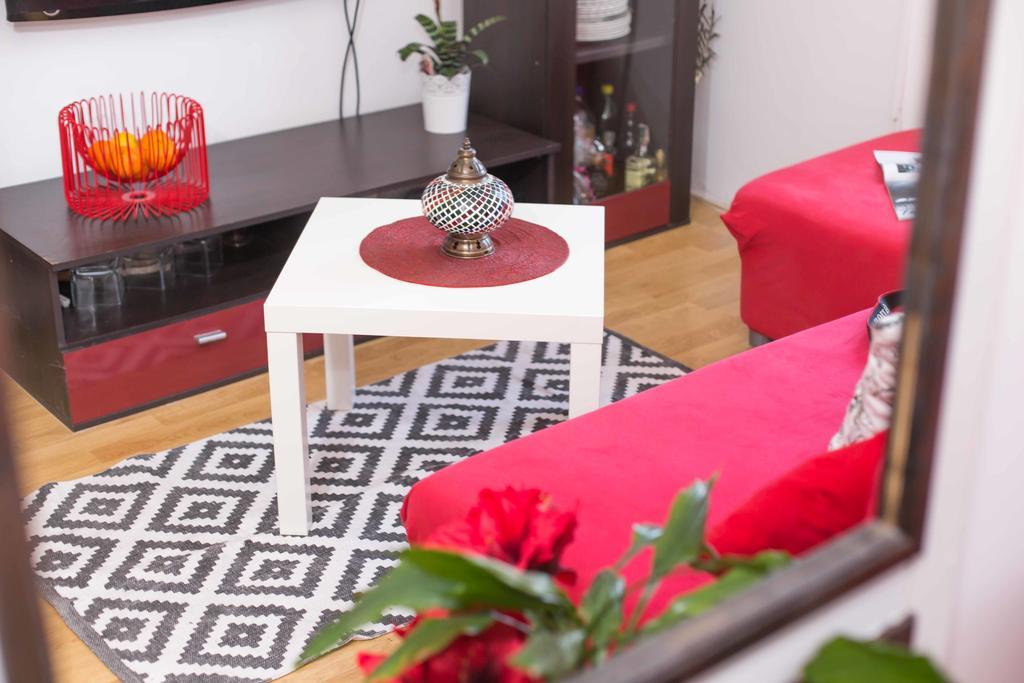 Red Valentino Apartment สปลิท ภายนอก รูปภาพ